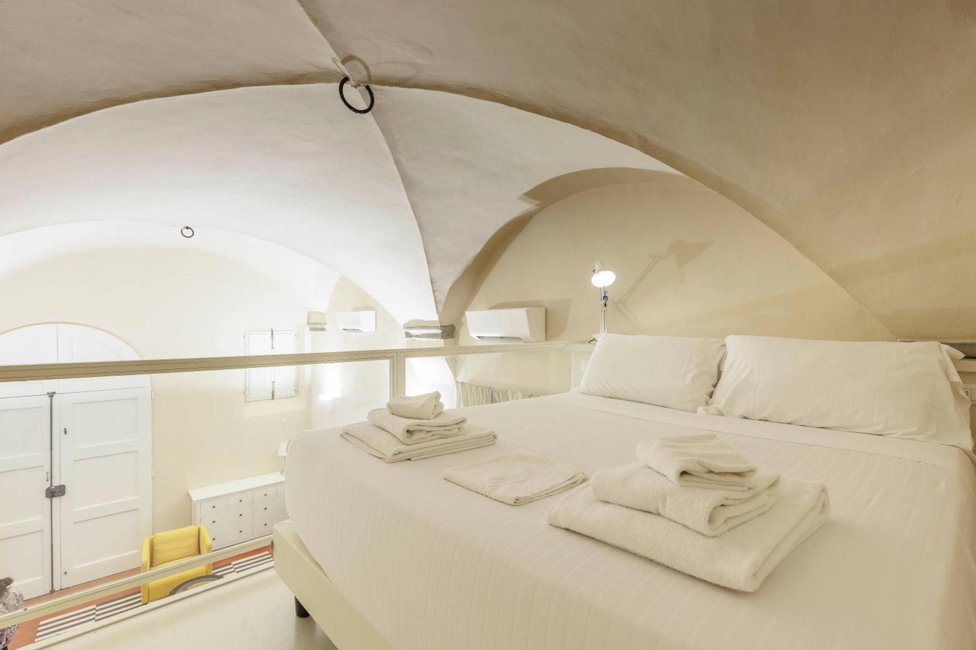 Santa Croce Deluxe Apartment فلورنس المظهر الخارجي الصورة