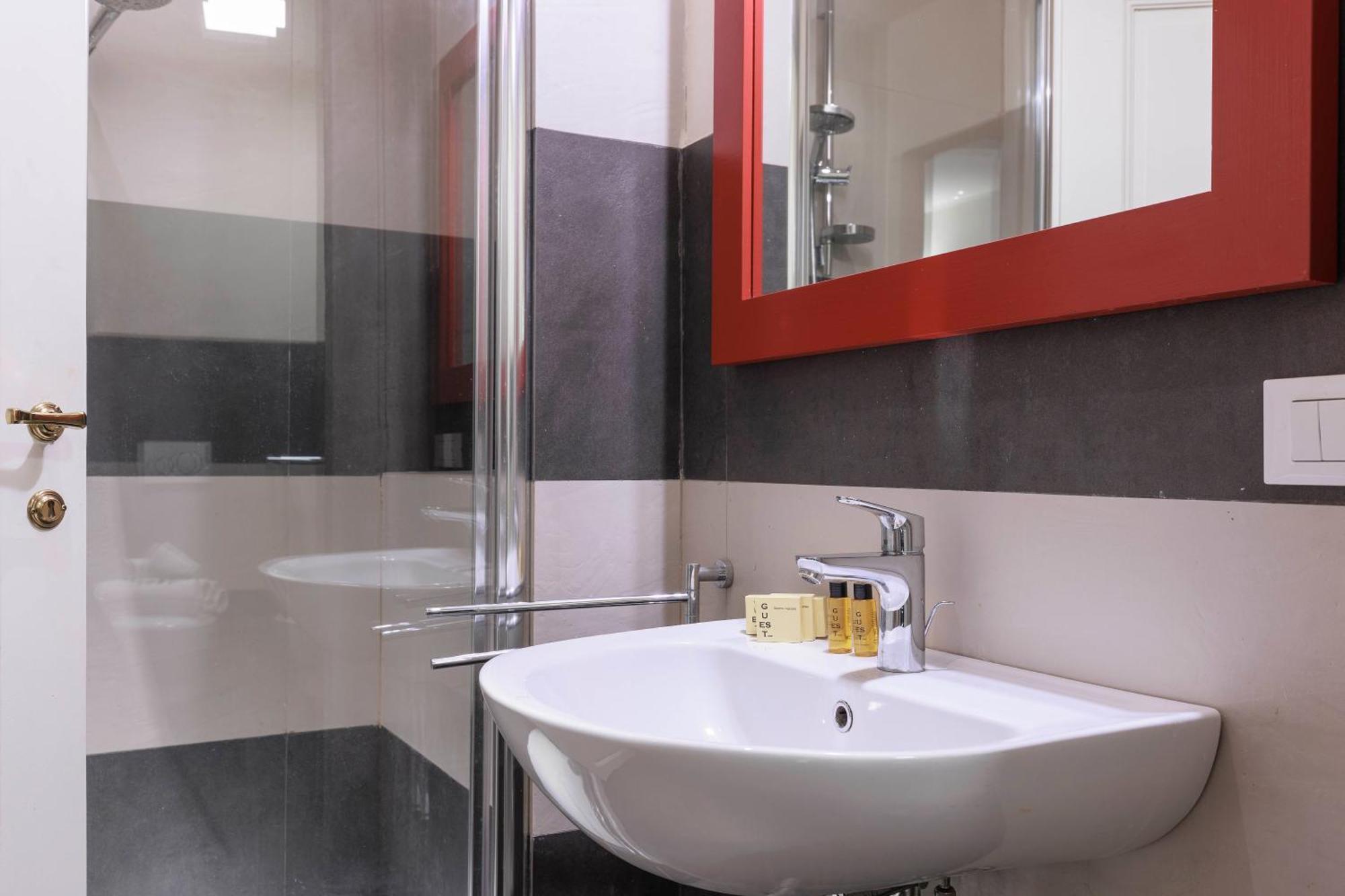 Santa Croce Deluxe Apartment فلورنس المظهر الخارجي الصورة